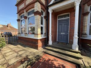 Photo 16- click for photo gallery